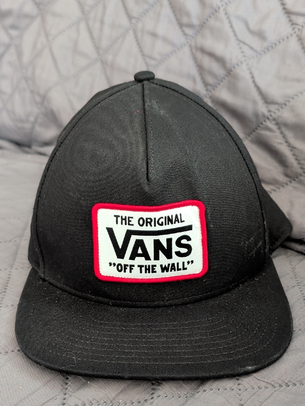 Bnwt Vans Black Snapback Hat with White and Red Patch